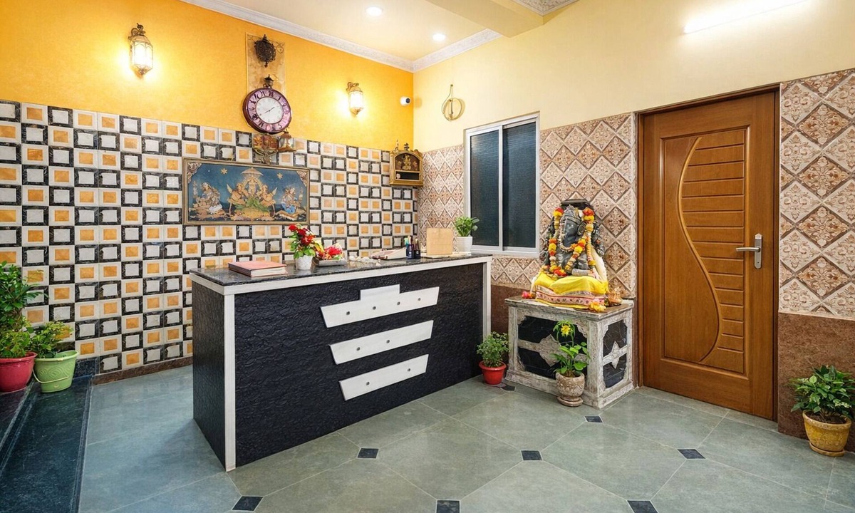 Puri Hotel | Neelachal Holiday Nibasa Puri