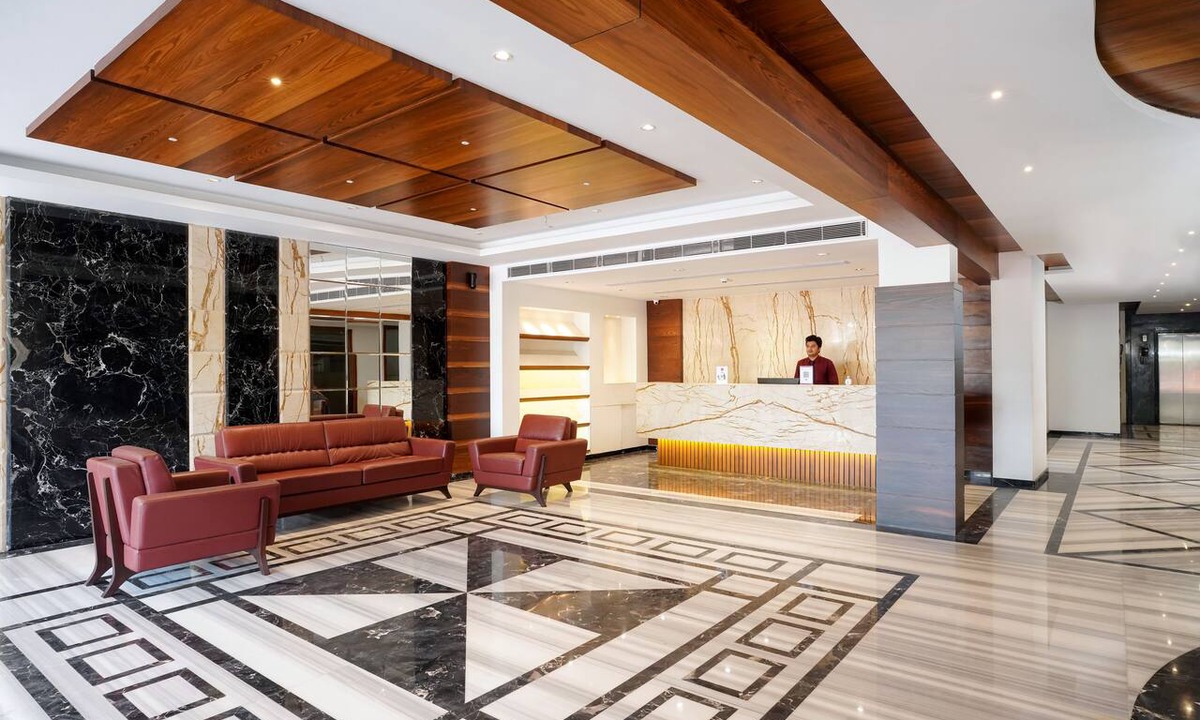 Azhinjilam Hotel | Nexstay Rivermouth International