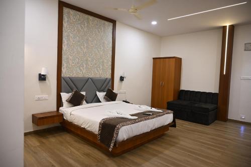 Parsivni Hotel | Nicolas Farm & Resort