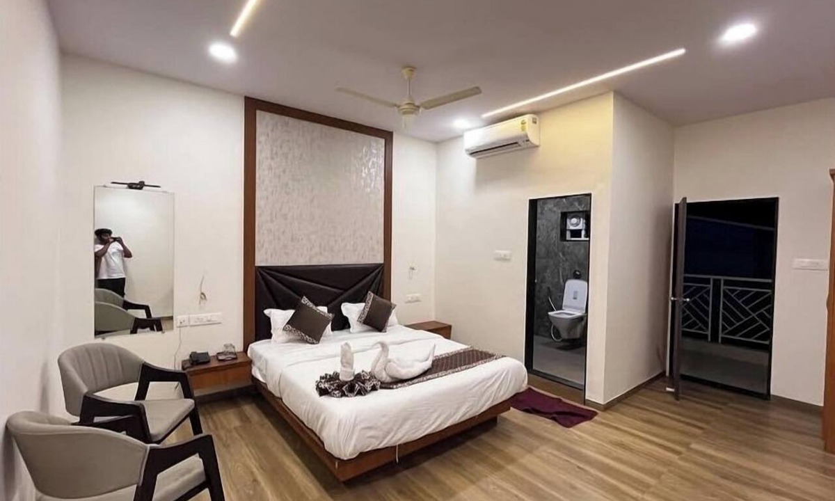 Parsivni Hotel | Nicolas Farm & Resort