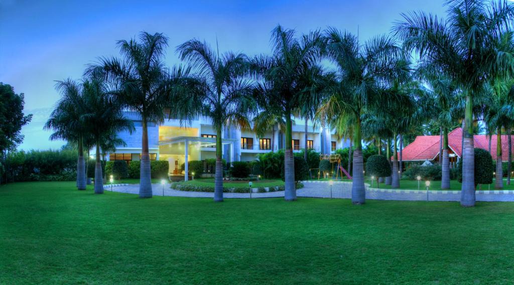 Chamarajanagara Resort | Nijaguna Resort & Spa - Near BRT Wildlife