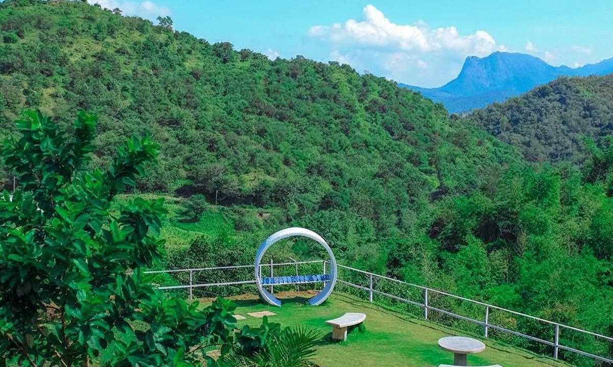 Mannarkkad Hotel | Nirvana Holistic Living Resort
