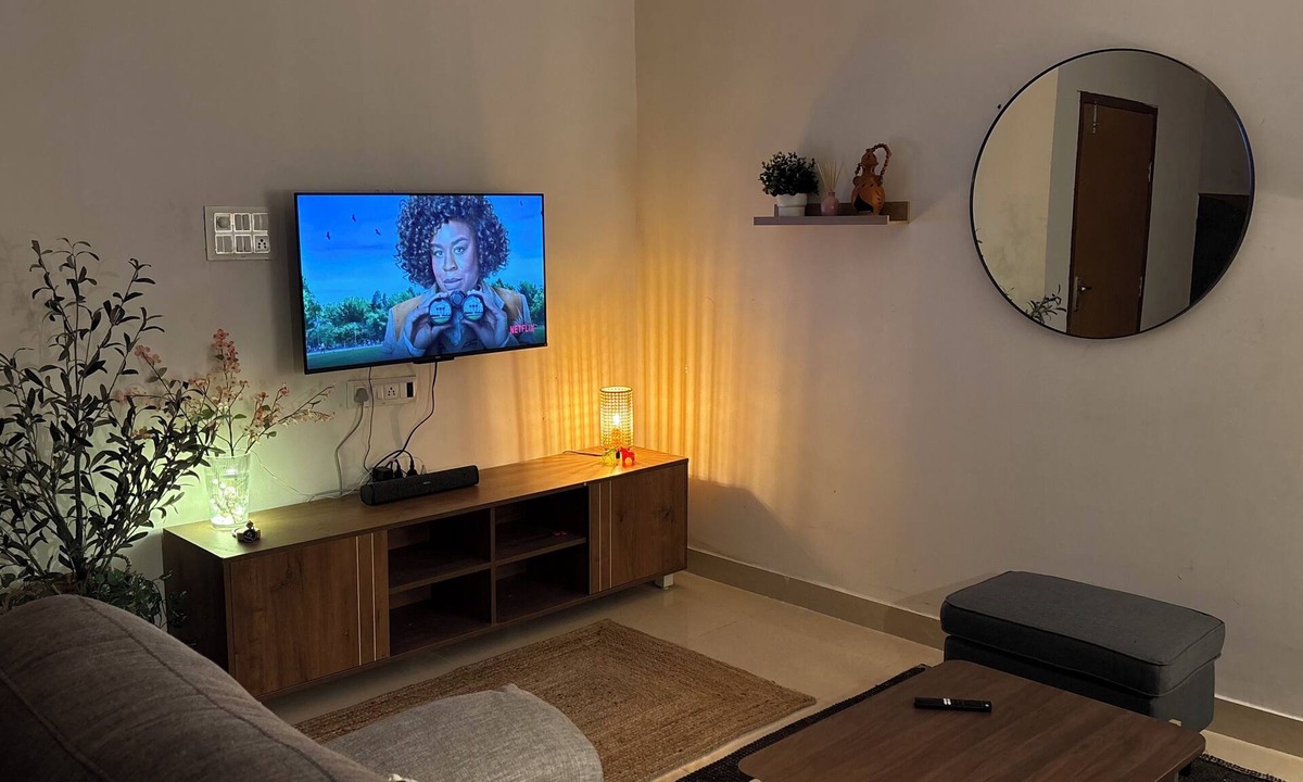 Hyderabad Apartment | Nirvana Stays – Cozy Modern Retreat Close to Everything