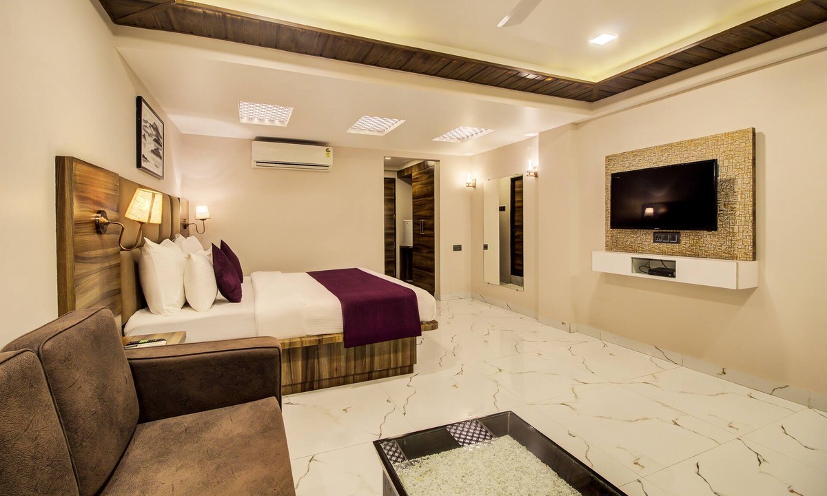 Panchgani Hotel | Nivanta by Royara