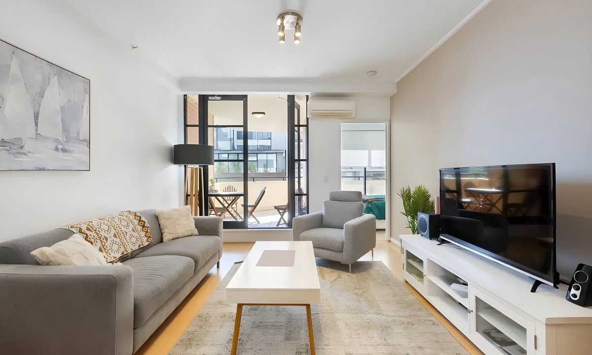 North Sydney Apartment | North Sydney - AX301 Napier St - Spacious 2BR in North Sydney with Parking, Gym Pool Access