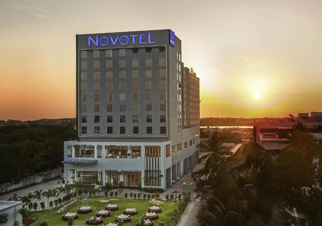 Navalur Hotel | Novotel Chennai Sipcot