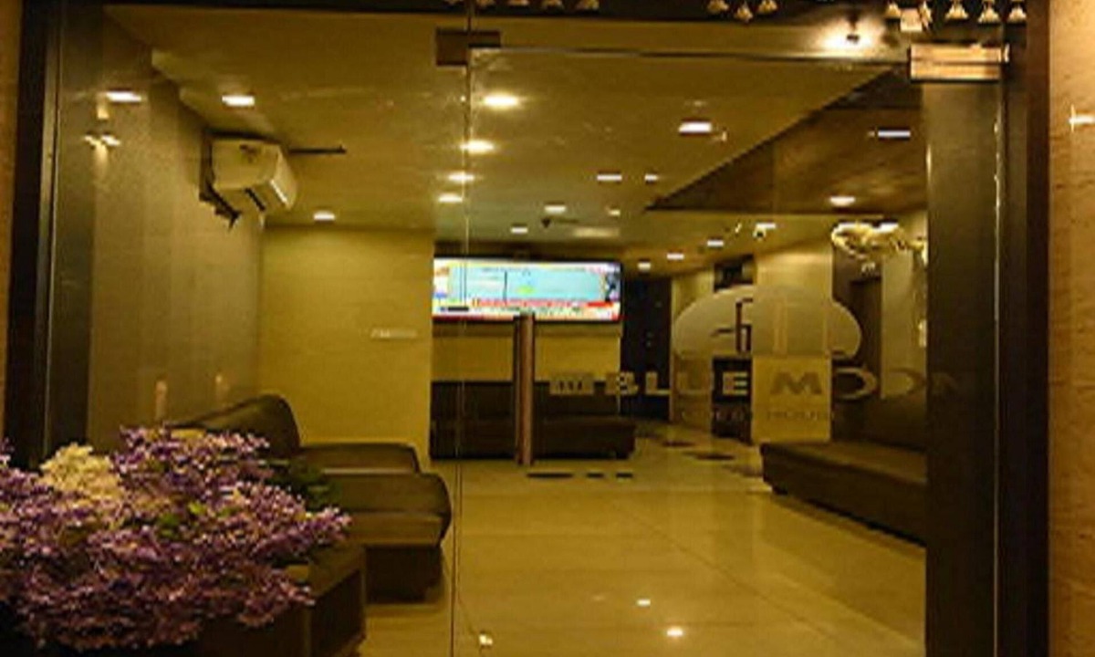Howrah Hotel | Nu Blue Moon Guest House