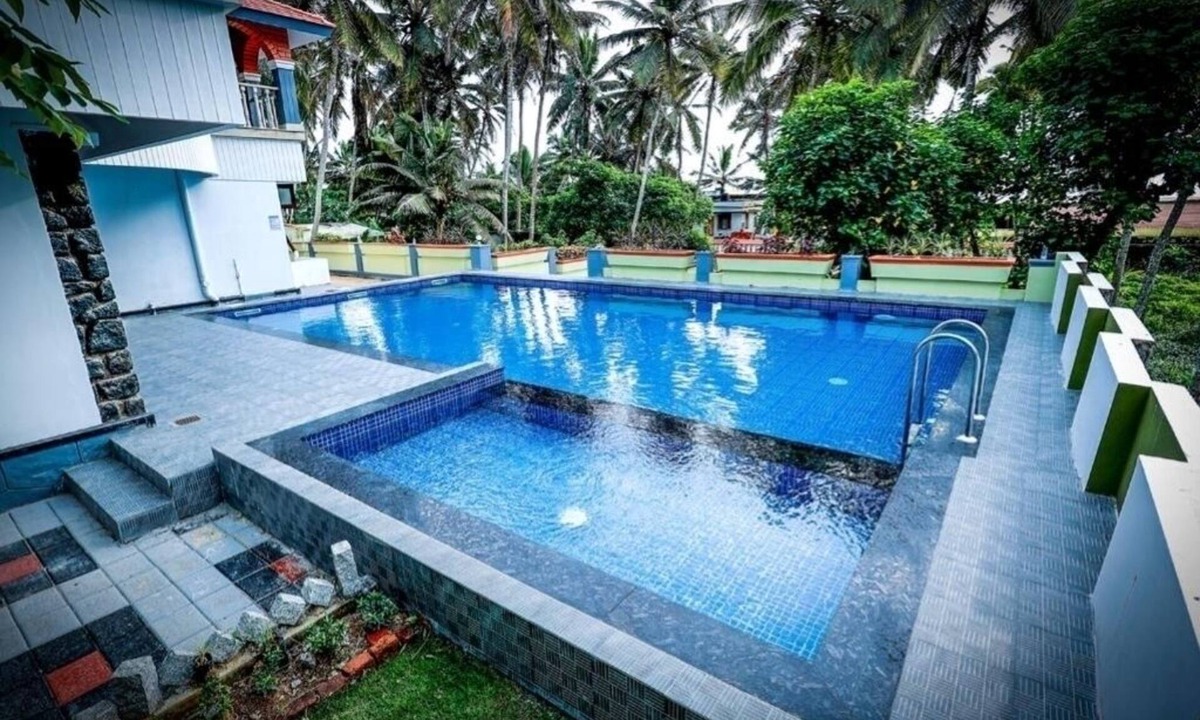Poovar House | Ocean Queen Palace Poovar – Queen Room with Stunning Sea Views