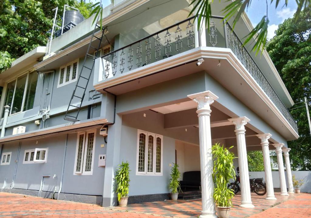 Alwaye Hotel | Oikos Kariyad