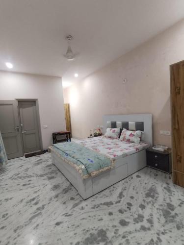 Panchkula House | Om Homestay