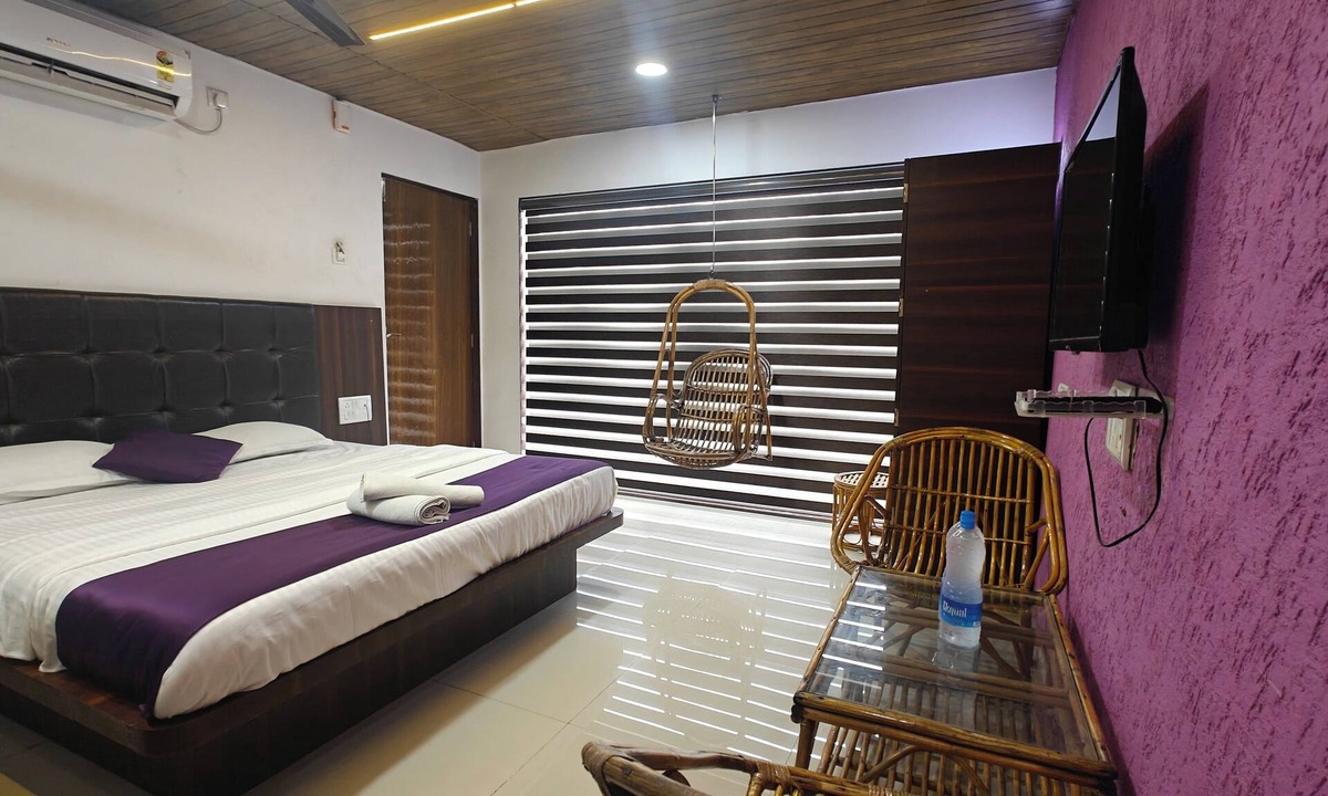 Alibaug Hotel | Opulence Resort Nagaon Alibaug