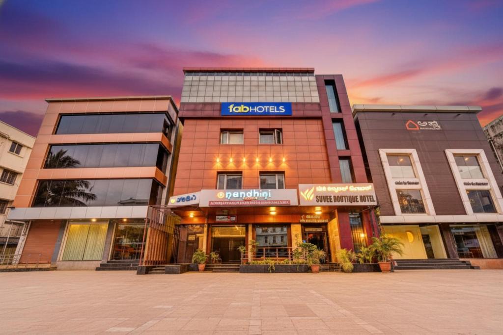 Banashankari Hotel | Oriva Suvee Boutique