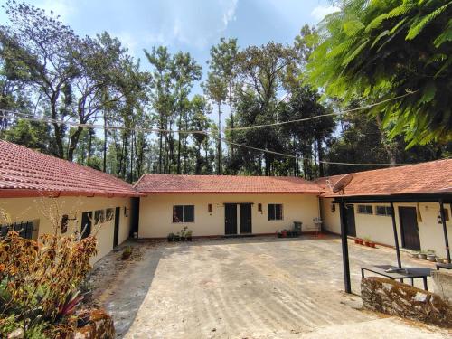 Vastare House | Outbackwoods homestay room Robusta