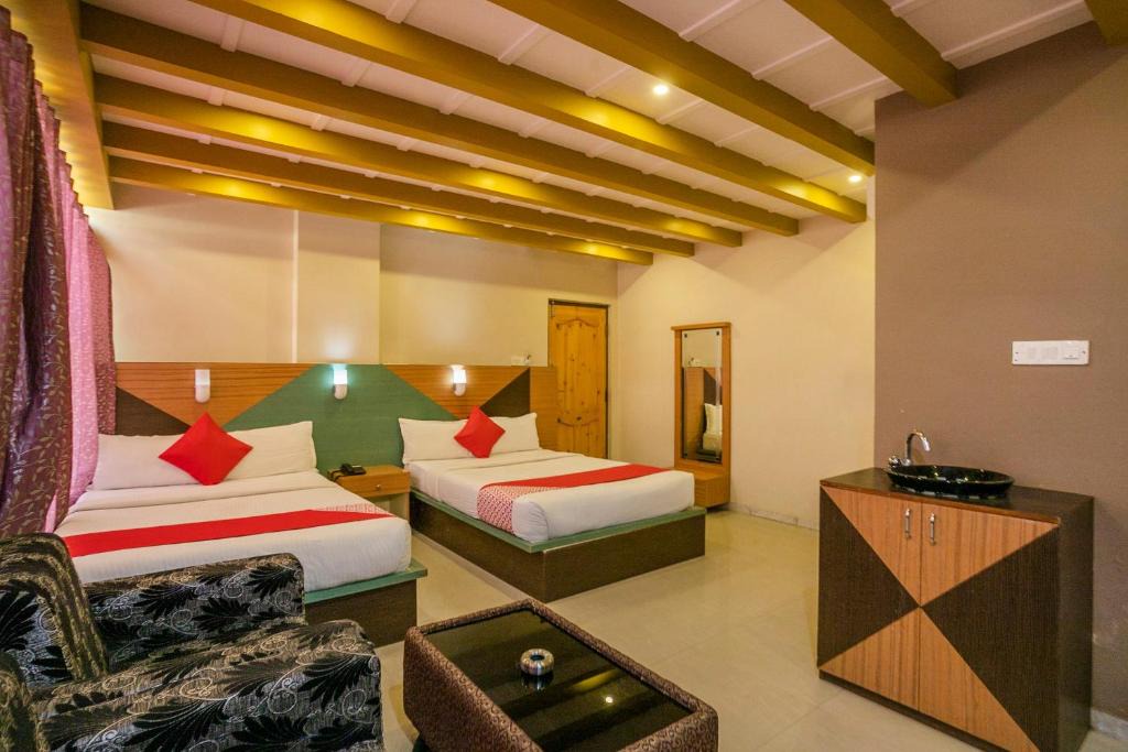 Sadduguntepalya Hotel | OYO 436 Emirates Suites