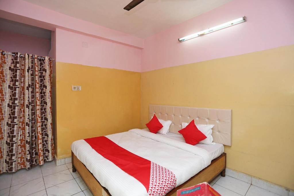 Bhubaneshwar Hotel | OYO Hotel Bhaba Lakshmi