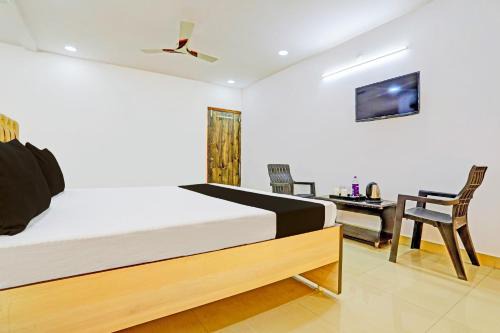 LB Nagar Hotel | OYO MouryaGrand