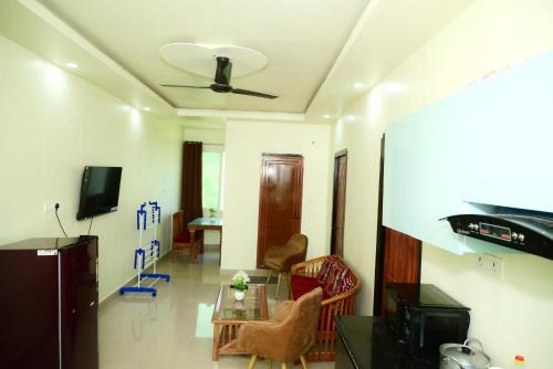 Mayapur Apartment | OZY Homestay