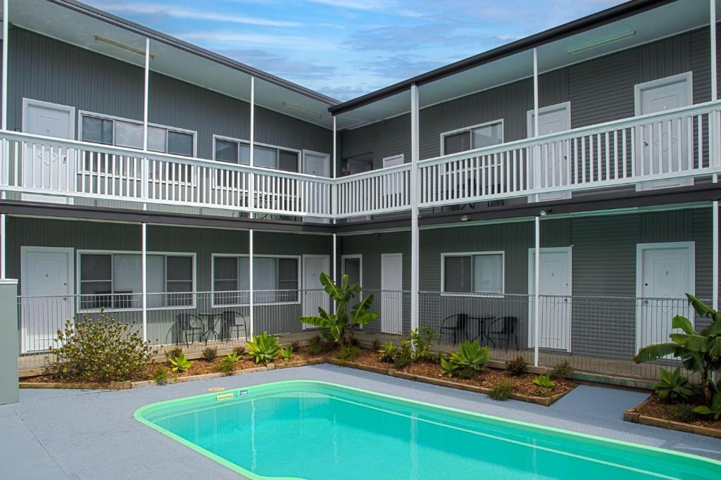Forster Hotel | Pacific Motel 11