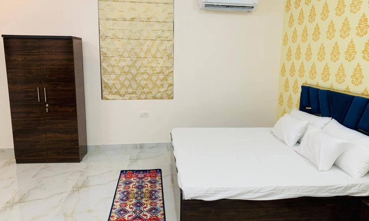 Jaipur House | PADAMSUKH - A Soothing farmhouse in Jaipur at a safe locality.