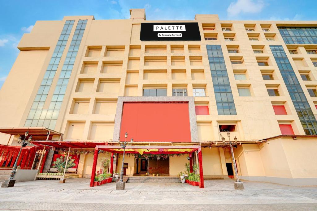 Sahibabad Hotel | Palette A Lux Corporate Townhouse Near 3 Minutes Kaushambi Metro Station