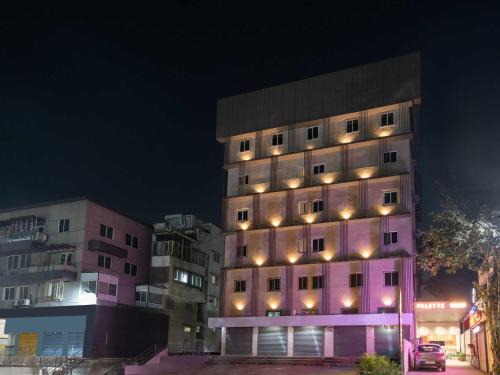 Bhosari Hotel | Palette Hotel Pune by CheckIn, MIDC Pimpri-Chinchwad
