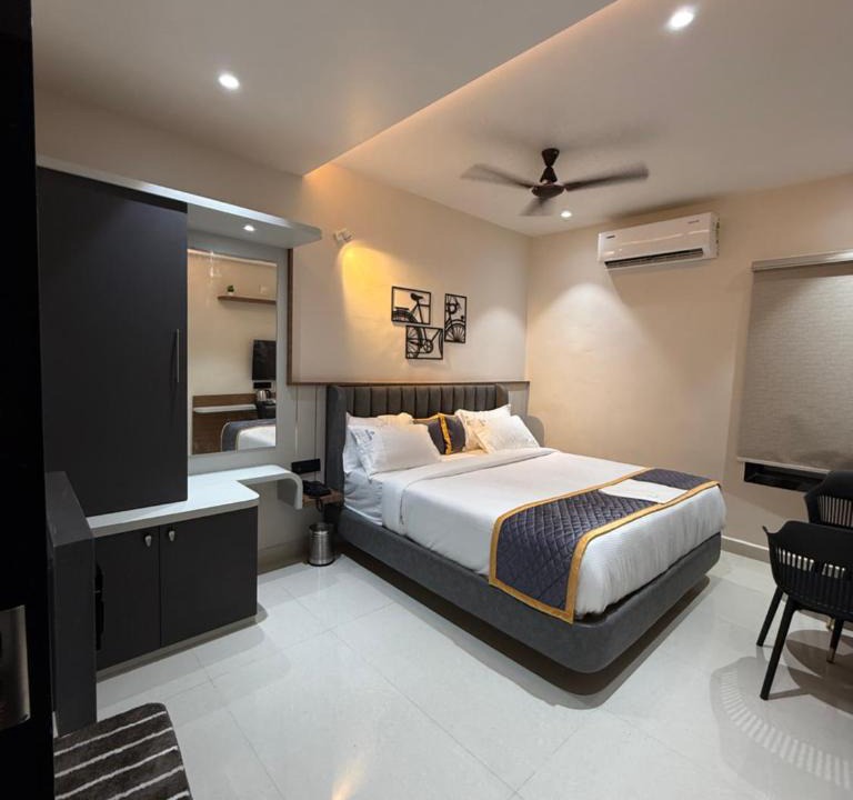Vizianagaram Hotel | Palukuri's Grand