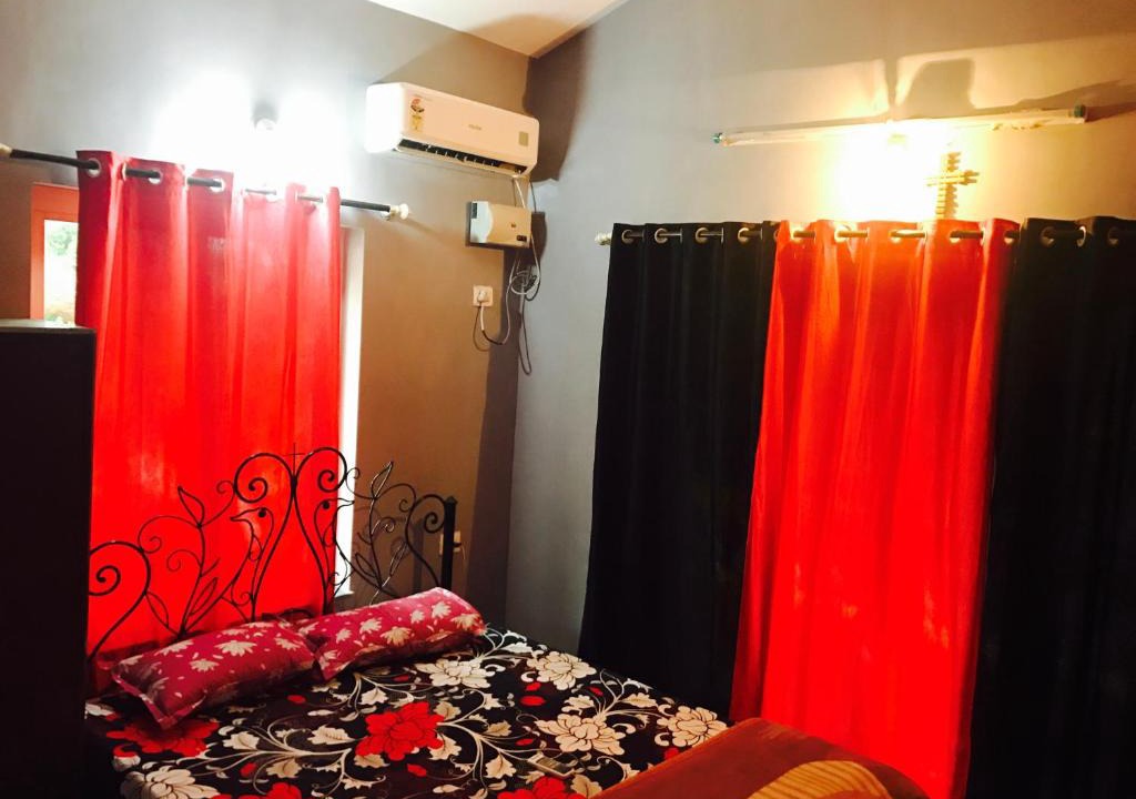 Mazal Waddo Apartment | Pamela Palms
