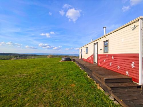 Vadu Crisului House | Panoramic Mountaintop - Private Jacuzzi Jun-Sep and Views Apuseni Mountains