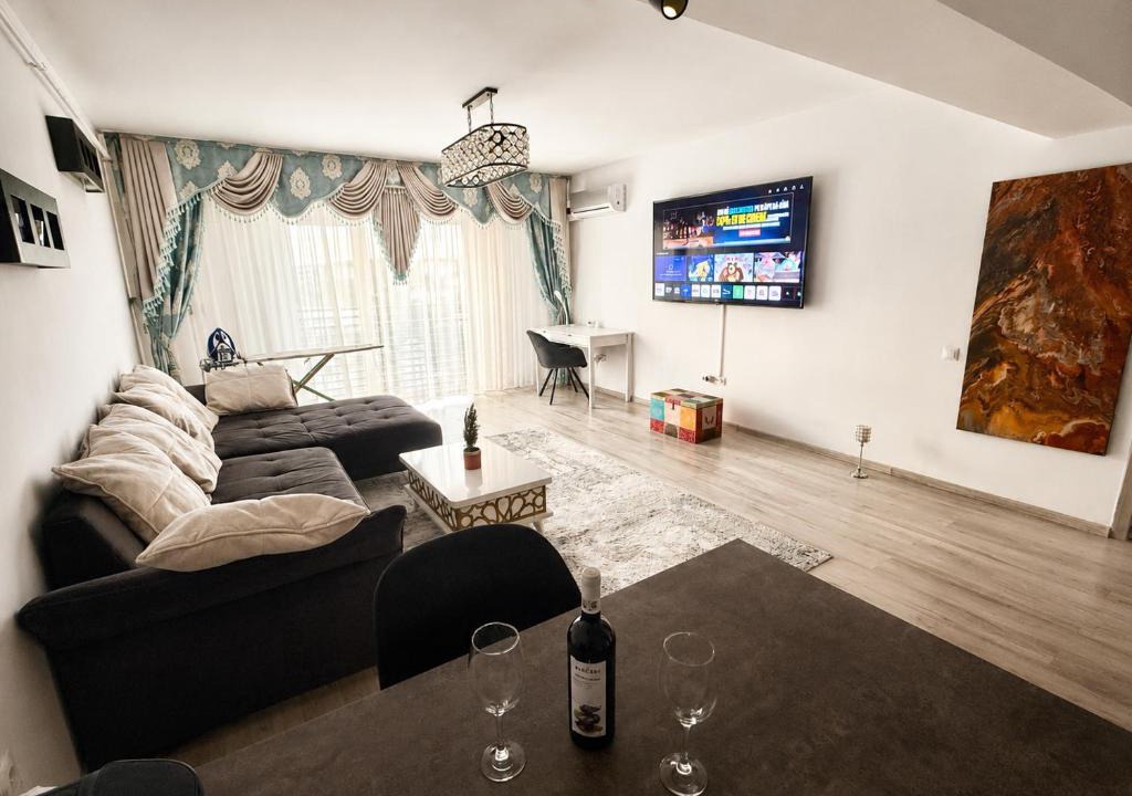 Iasi Apartment | Panoramic Self Check-in Underground Parking
