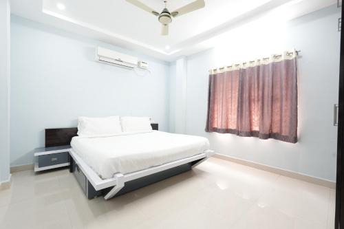 Tirupati House | Paradise Home Stay, Near Srinivasam TTD Ticket Counter Opp Bus Stand