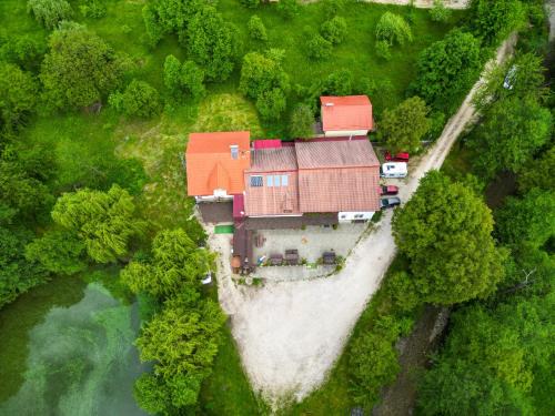 Horezu House | Pensiunea Broscuta