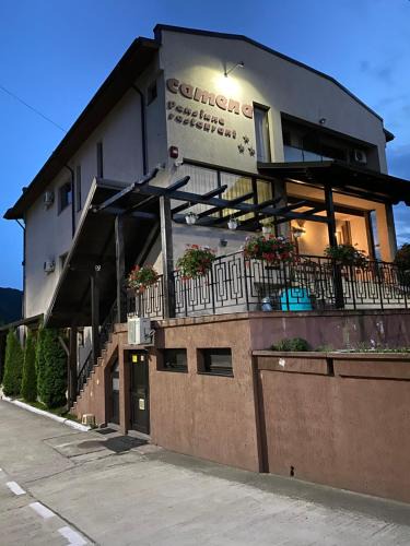 Piatra Neamt House | Pensiunea Camena