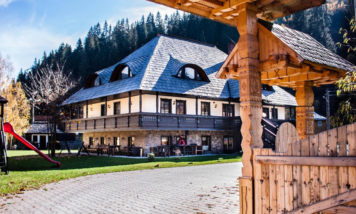Fundu Moldovei House | Pensiunea La Moara