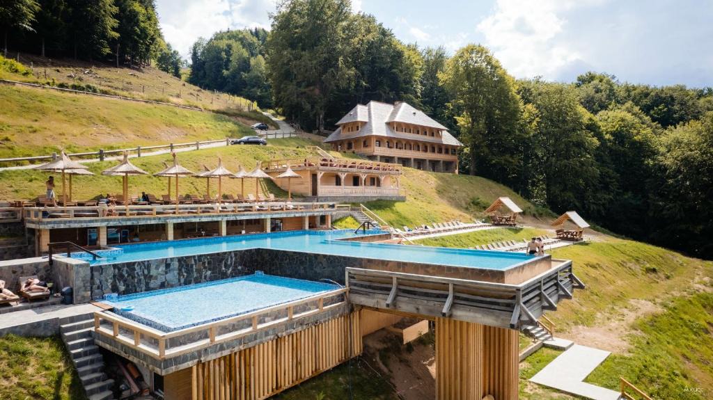 Desesti House | Pensiunea Pă Coastă