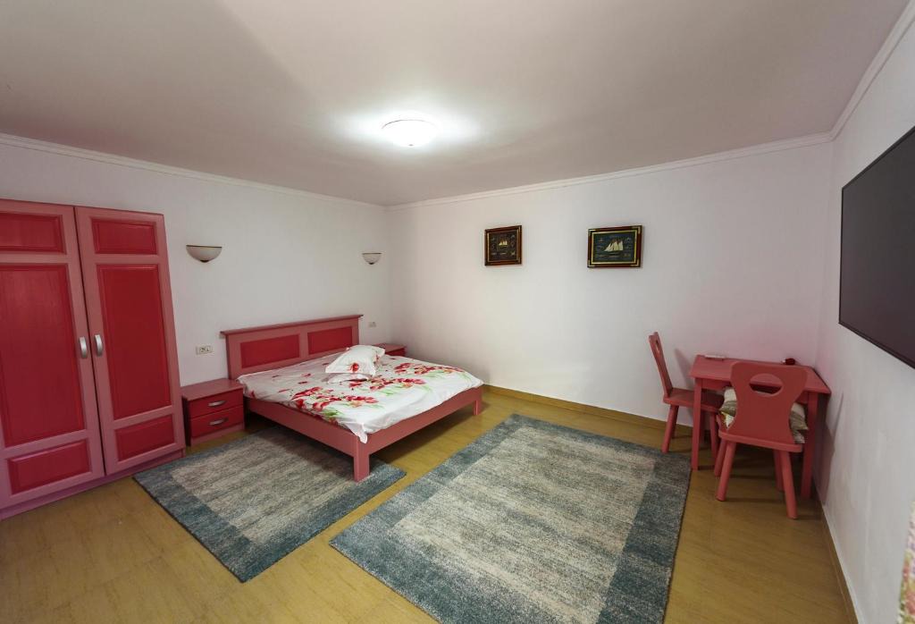 Eselnita House | Pensiunea SARRA