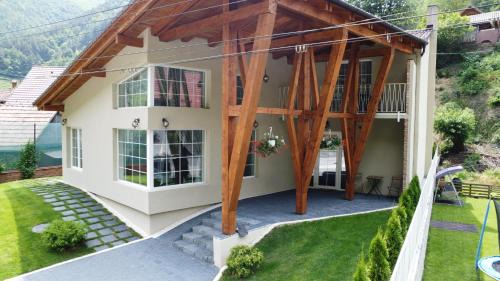 Sugag House | PENSIUNEA SUGAG