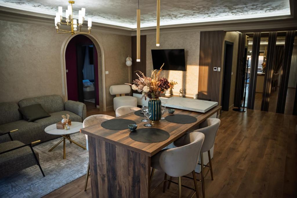 Arad Apartment | Penthouse Adora Terasă Panoramică 50mp Luxury