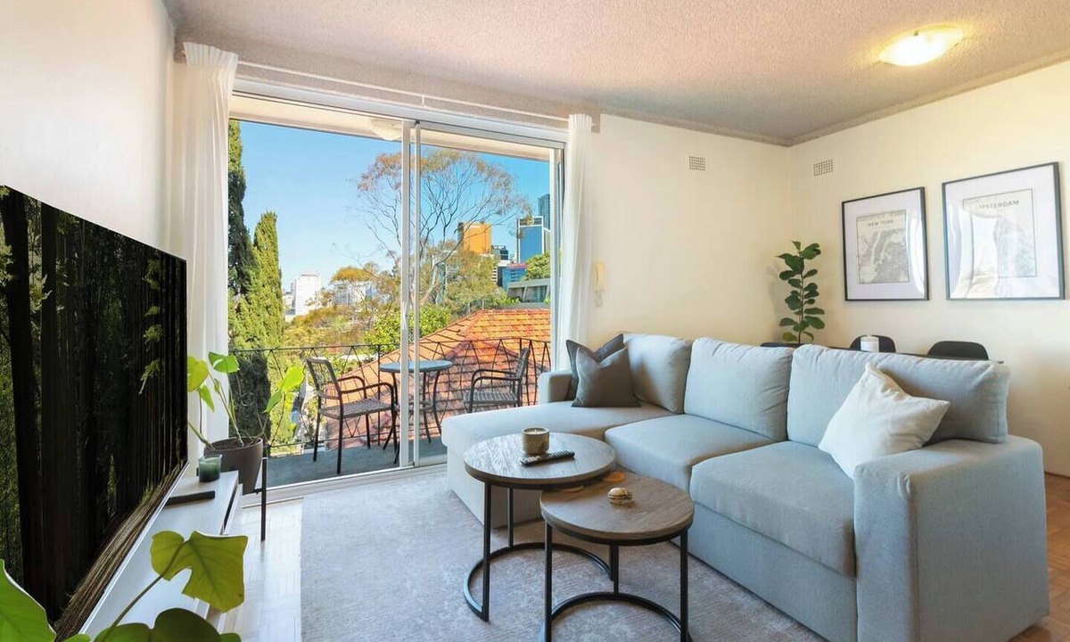 Neutral Bay Apartment | Penthouse with Harbour Views in Neutral Bay