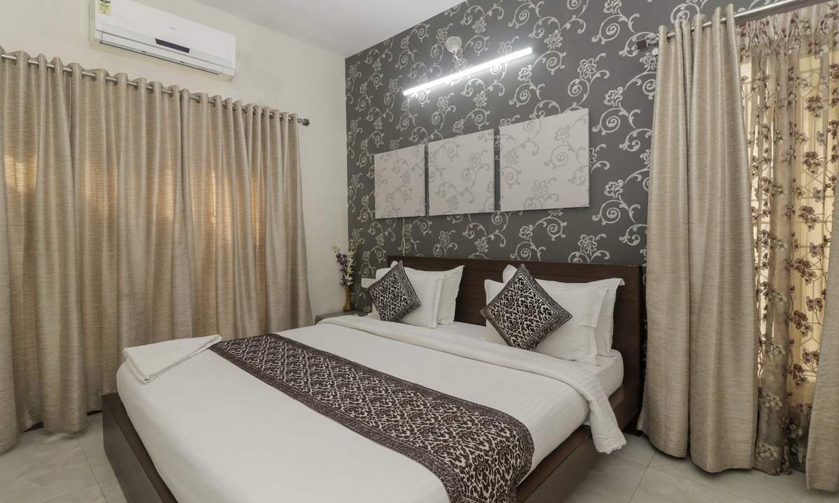 Bengaluru Hotel | Pink petals service apartment