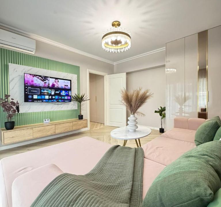 Iasi Apartment | Pink Story by Glam Apartments Airport Area - Parking Option