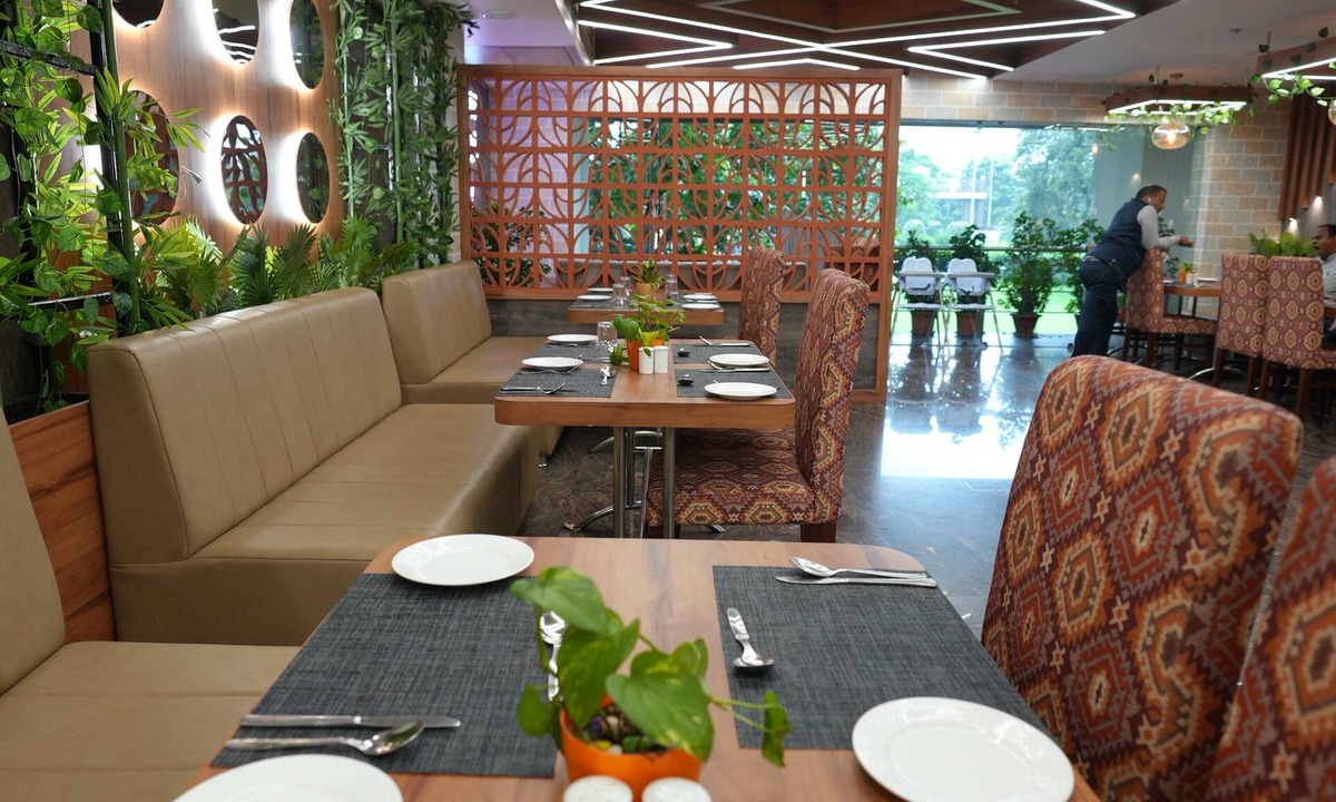 Jharsuguda Hotel | Pipul Utkal Continental