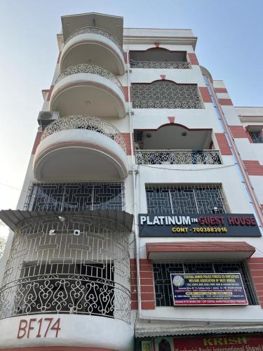 Sector 1 Hotel | PlatinumIN Guesthouse