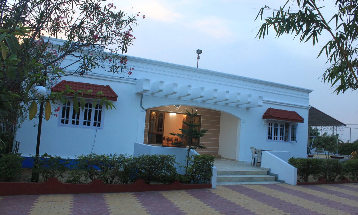 Chevella House | Pleasant Farm - Beautiful Country-Side farmhouse available for private stay.