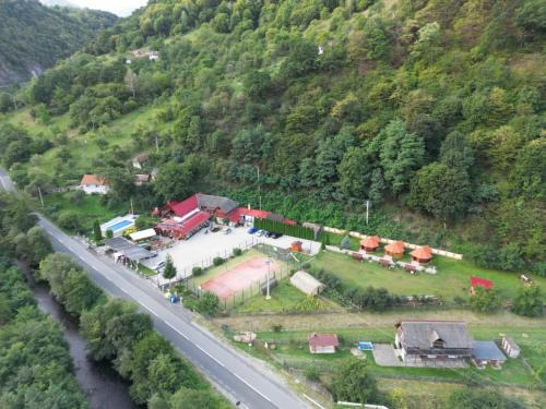 Sasciori House | Podul Cetatii