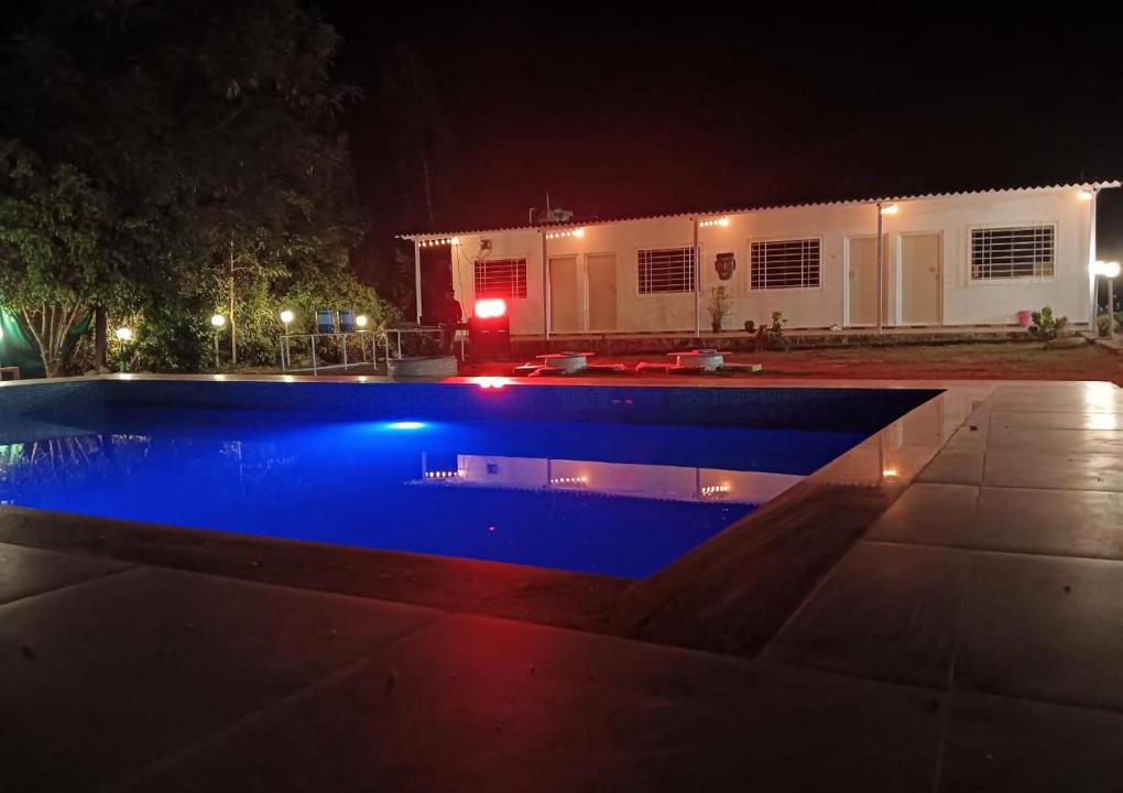 Thakursai Hotel | pool camping