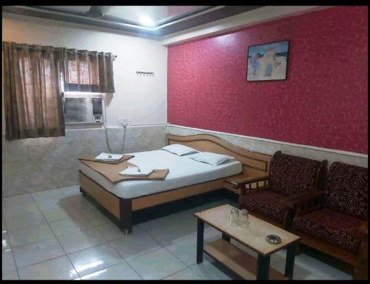 Amarnath Hotel | Poonam Lodging & Boarding