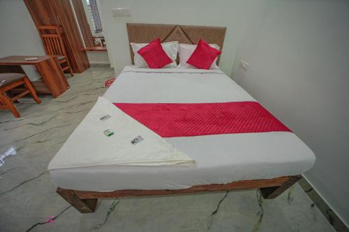 Kumbalgodu Hotel | PPH Living Jai Maruthi Boarding & Lodging
