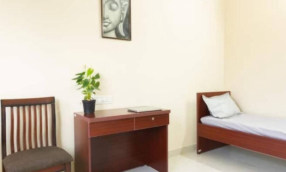 Bengaluru Apartment | Premium pvt. room w/attach bath - 3/3 Bengaluru