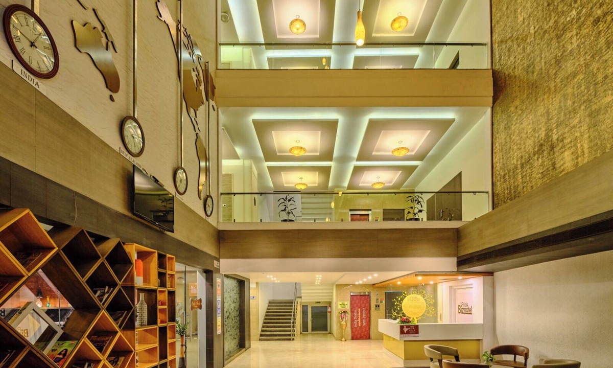 Savli Hotel | Pride Biznotel Manjusar