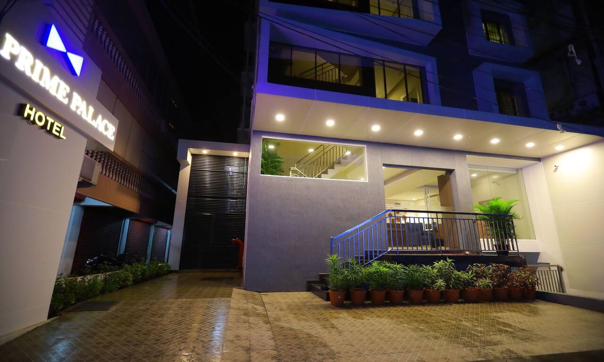 Shenoys Hotel | Prime Palace